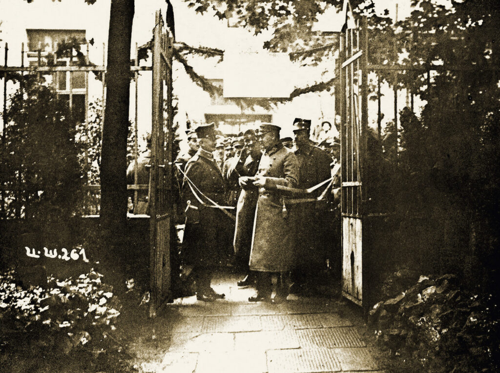 Józef Piłsudski wśród żołnierzy Wojska Polskiego w Poznaniu w 1919 roku, historia Wielkopolski, tradycje wojskowe

