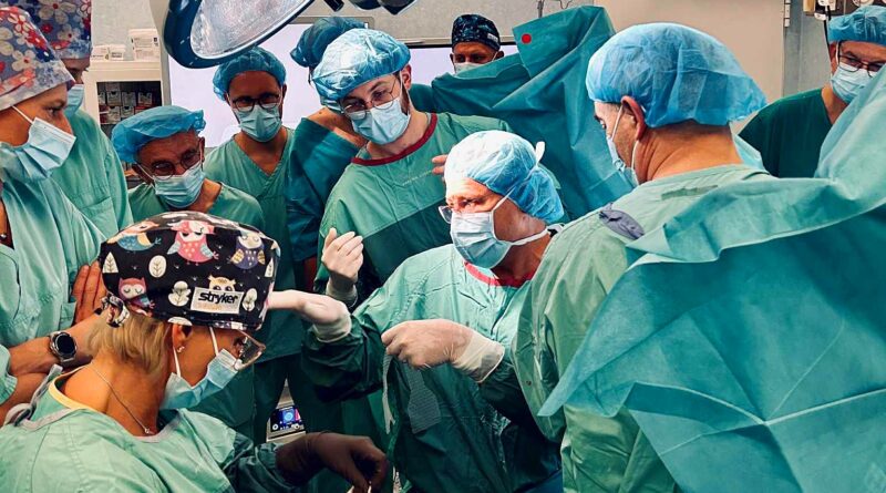 Lekarze z Pleszewskiego Centrum Medycznego udzielają pomocy kobietom w zakresie uroginekologii.